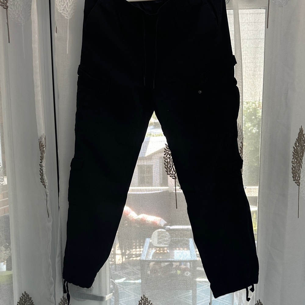 Aeropostale Women's Black Cargo Pants